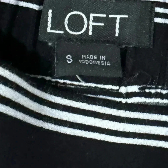 Ann Taylor LOFT Wide Leg Cropped Pants City Chic Striped Black White Small - Picture 6 of 10